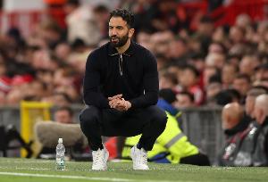 阿莫林：队友训练不投入就无法获得机会 现在我不会再为小事操心