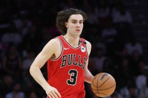 pg电子游戏-超级牛X基迪超级远三分绝杀湖人 公牛末节三分14中11太恐怖