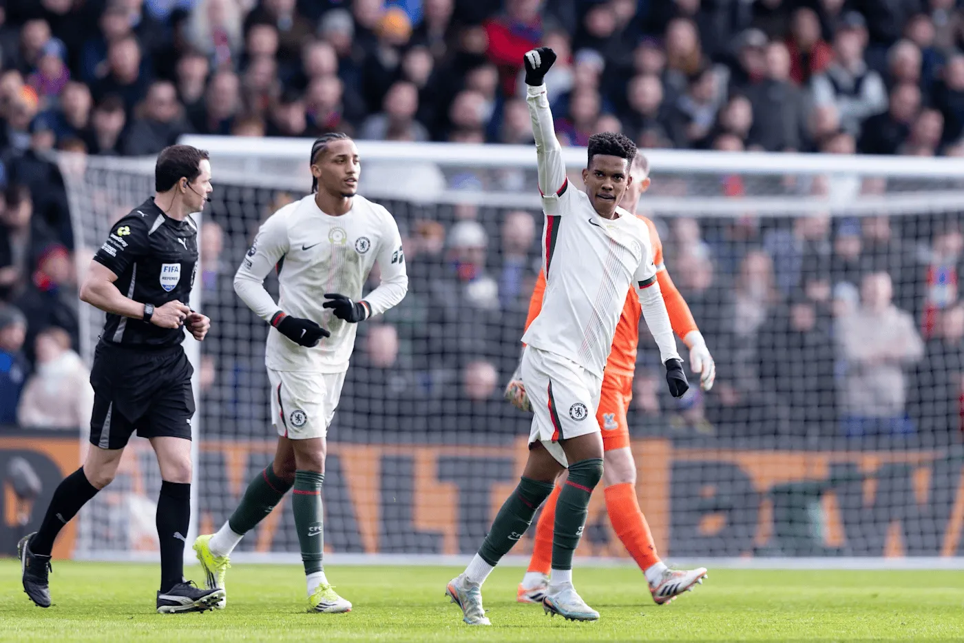 pg电子游戏官网官方网站-埃斯特旺：在努力提升速度和对抗，在切尔西球商提高了很多