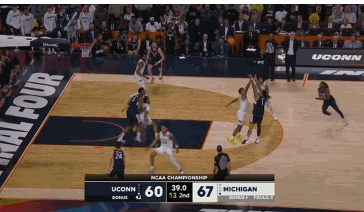 pg电子-还有悬念！索罗·鲍尔干拔打板三分命中 康大剩37.2秒追到差4分